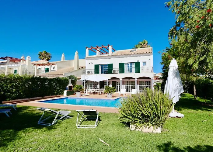 Vila Castro-Cleverdetails, Quiet Area, Private Pool